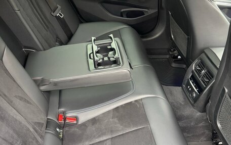 BMW 3 серия, 2019 год, 2 870 000 рублей, 19 фотография