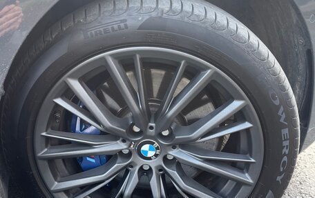 BMW 3 серия, 2019 год, 2 870 000 рублей, 26 фотография