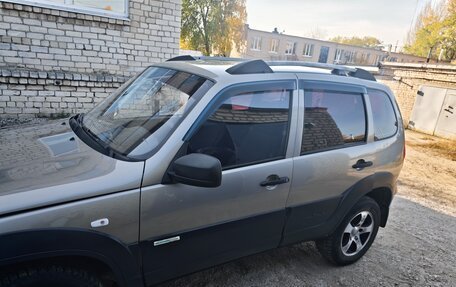 Chevrolet Niva I рестайлинг, 2012 год, 410 000 рублей, 10 фотография