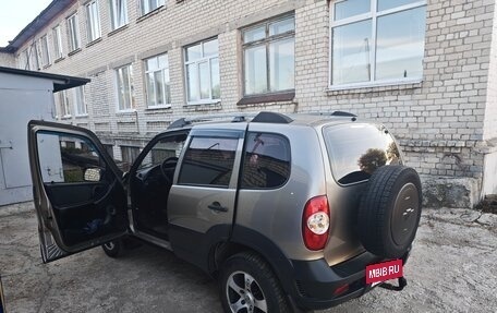 Chevrolet Niva I рестайлинг, 2012 год, 410 000 рублей, 7 фотография
