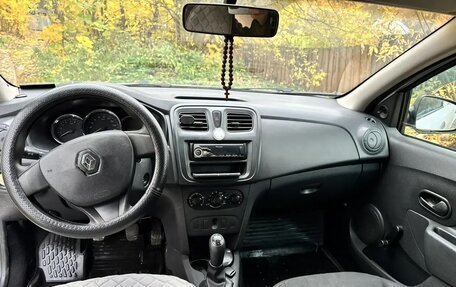 Renault Logan II, 2016 год, 290 000 рублей, 12 фотография
