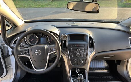 Opel Astra J, 2012 год, 950 000 рублей, 11 фотография