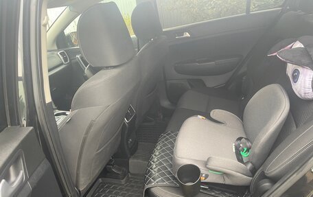 KIA Sportage IV рестайлинг, 2021 год, 2 350 000 рублей, 10 фотография