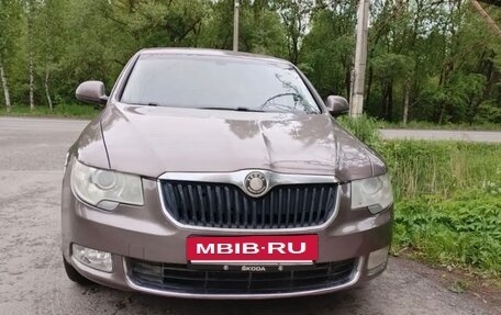Skoda Superb III рестайлинг, 2011 год, 715 000 рублей, 3 фотография