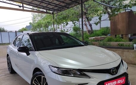 Toyota Camry, 2021 год, 3 050 000 рублей, 7 фотография