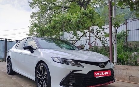 Toyota Camry, 2021 год, 3 050 000 рублей, 6 фотография