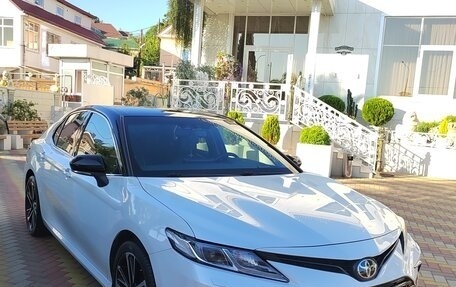 Toyota Camry, 2021 год, 3 050 000 рублей, 3 фотография
