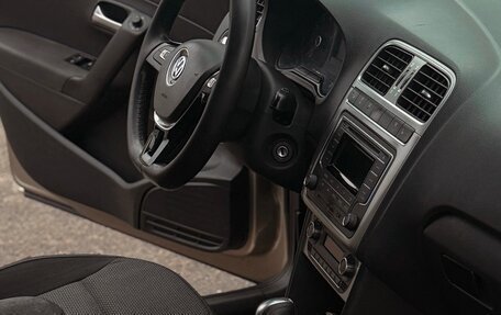Volkswagen Polo VI (EU Market), 2017 год, 940 000 рублей, 14 фотография