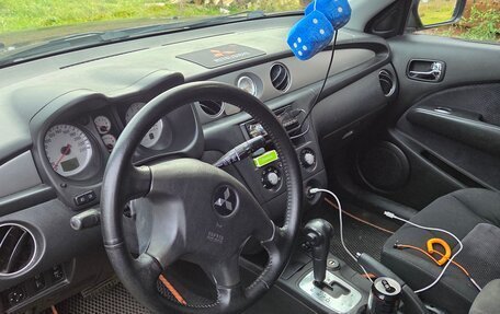 Mitsubishi Outlander III рестайлинг 3, 2006 год, 260 000 рублей, 4 фотография