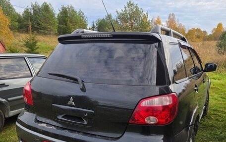 Mitsubishi Outlander III рестайлинг 3, 2006 год, 260 000 рублей, 2 фотография