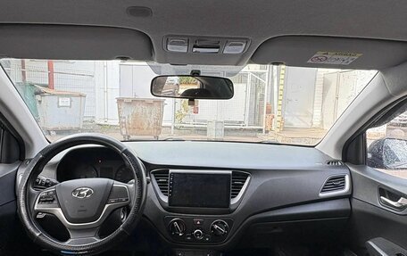 Hyundai Solaris II рестайлинг, 2018 год, 1 200 000 рублей, 6 фотография