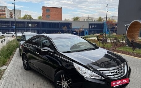 Hyundai Sonata VI, 2010 год, 1 180 000 рублей, 3 фотография