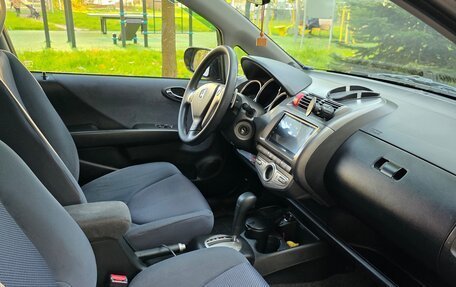 Honda Jazz I рестайлинг, 2006 год, 575 000 рублей, 18 фотография