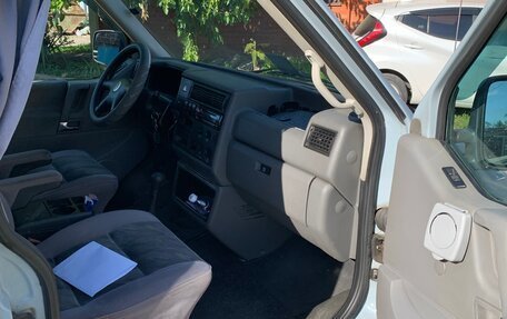 Volkswagen Caravelle T4, 2002 год, 930 000 рублей, 10 фотография