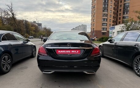 Mercedes-Benz C-Класс, 2019 год, 2 100 000 рублей, 4 фотография