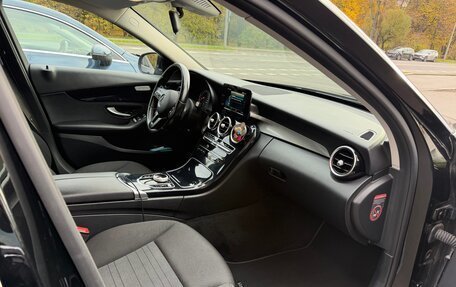 Mercedes-Benz C-Класс, 2019 год, 2 100 000 рублей, 17 фотография