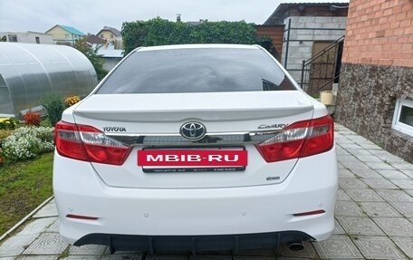 Toyota Camry, 2012 год, 1 800 000 рублей, 4 фотография