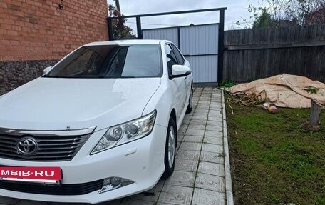 Toyota Camry, 2012 год, 1 800 000 рублей, 6 фотография