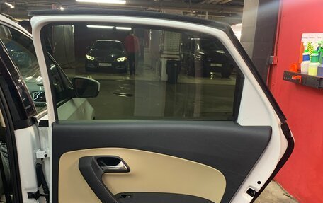 Volkswagen Polo VI (EU Market), 2015 год, 934 000 рублей, 11 фотография