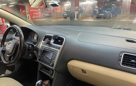Volkswagen Polo VI (EU Market), 2015 год, 934 000 рублей, 8 фотография