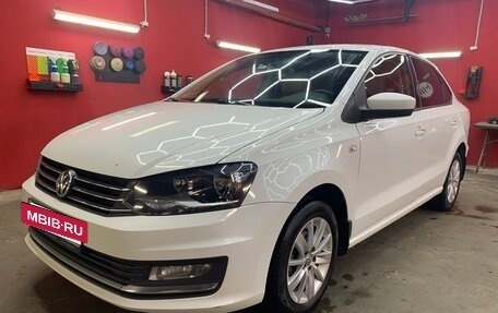 Volkswagen Polo VI (EU Market), 2015 год, 934 000 рублей, 2 фотография