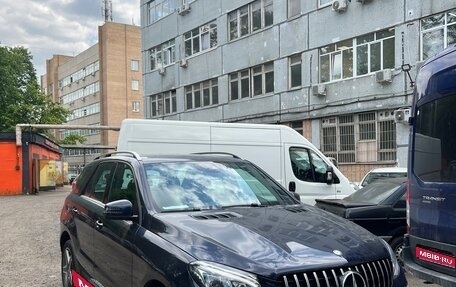 Mercedes-Benz GLE, 2016 год, 3 300 000 рублей, 1 фотография