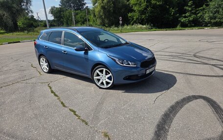 KIA cee'd III, 2014 год, 900 000 рублей, 2 фотография