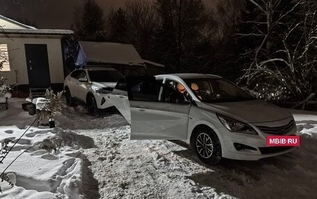 Hyundai Solaris II рестайлинг, 2016 год, 700 000 рублей, 14 фотография
