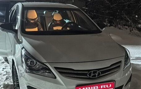 Hyundai Solaris II рестайлинг, 2016 год, 700 000 рублей, 15 фотография