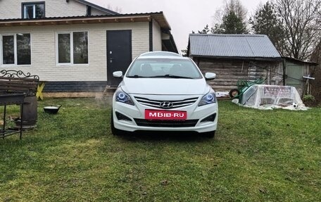 Hyundai Solaris II рестайлинг, 2016 год, 700 000 рублей, 23 фотография
