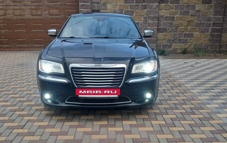 Chrysler 300C II, 2012 год, 1 300 000 рублей, 3 фотография