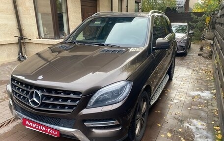 Mercedes-Benz M-Класс, 2014 год, 3 250 000 рублей, 4 фотография