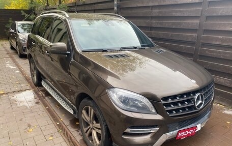 Mercedes-Benz M-Класс, 2014 год, 3 250 000 рублей, 3 фотография