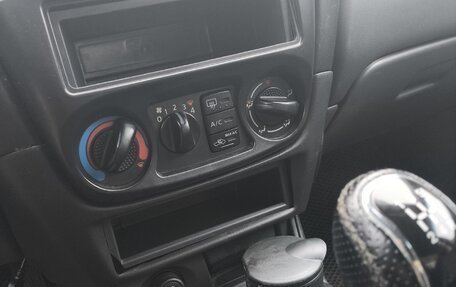 Nissan Almera, 2004 год, 350 000 рублей, 19 фотография