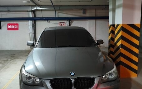 BMW 5 серия, 2004 год, 945 000 рублей, 18 фотография