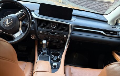 Lexus RX IV рестайлинг, 2019 год, 5 850 000 рублей, 15 фотография