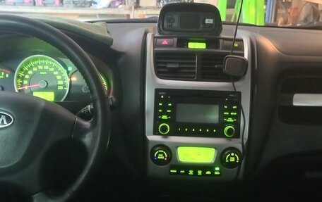 KIA Sportage II, 2010 год, 900 000 рублей, 6 фотография