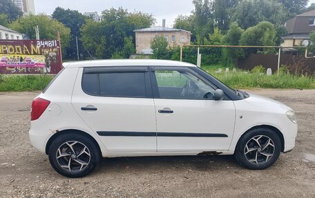 Skoda Fabia II, 2009 год, 300 000 рублей, 3 фотография