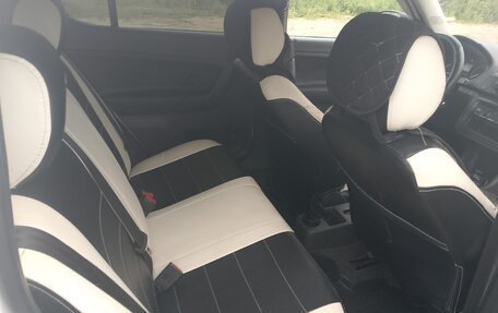Skoda Fabia II, 2009 год, 300 000 рублей, 8 фотография