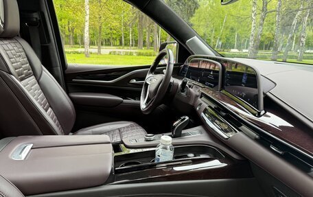 Cadillac Escalade V, 2023 год, 13 200 000 рублей, 17 фотография