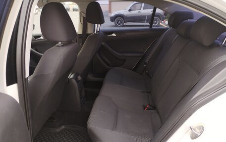 Volkswagen Jetta VI, 2014 год, 500 000 рублей, 10 фотография