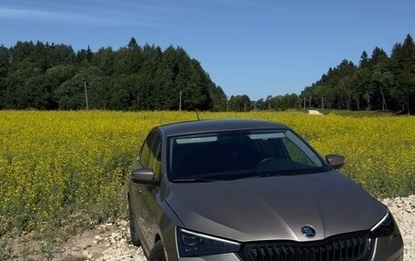 Skoda Rapid II, 2022 год, 1 800 000 рублей, 1 фотография