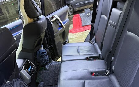 Toyota Land Cruiser Prado 150 рестайлинг 2, 2021 год, 7 000 000 рублей, 10 фотография