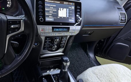 Toyota Land Cruiser Prado 150 рестайлинг 2, 2021 год, 7 000 000 рублей, 14 фотография