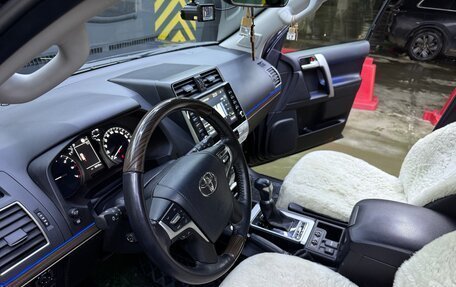 Toyota Land Cruiser Prado 150 рестайлинг 2, 2021 год, 7 000 000 рублей, 13 фотография