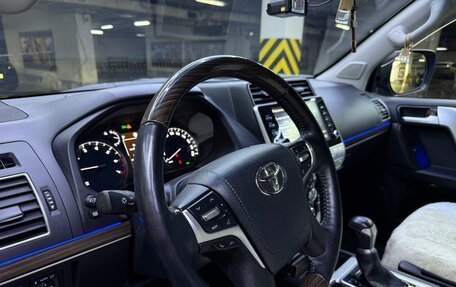 Toyota Land Cruiser Prado 150 рестайлинг 2, 2021 год, 7 000 000 рублей, 24 фотография