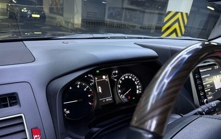 Toyota Land Cruiser Prado 150 рестайлинг 2, 2021 год, 7 000 000 рублей, 15 фотография