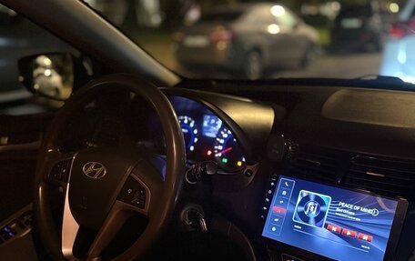 Hyundai Solaris II рестайлинг, 2016 год, 449 000 рублей, 2 фотография