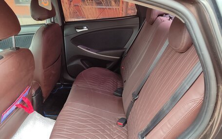 Hyundai Solaris II рестайлинг, 2014 год, 1 070 000 рублей, 17 фотография