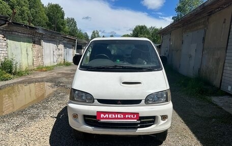 Mitsubishi Delica IV, 1996 год, 430 000 рублей, 2 фотография
